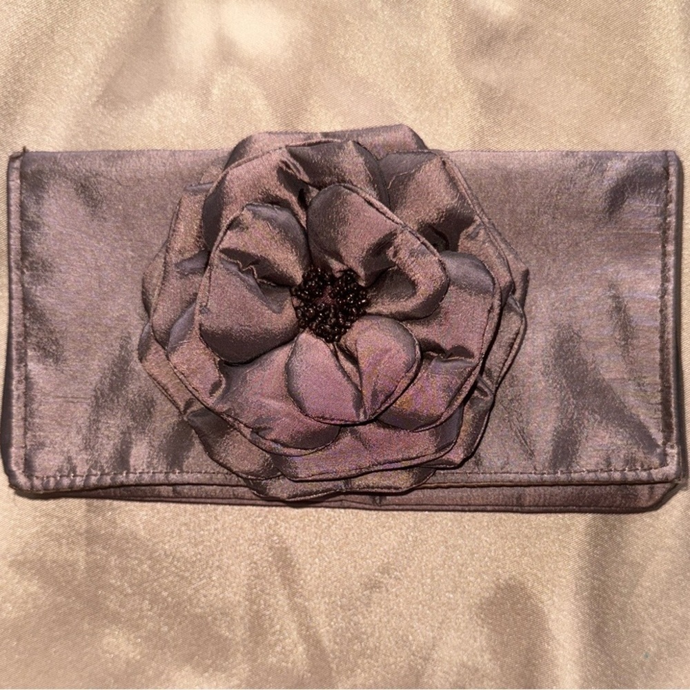 Elegant Floral Satin Clutch - Purple